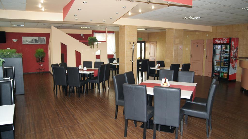 Zajazd Fadom Lomza Exterior photo